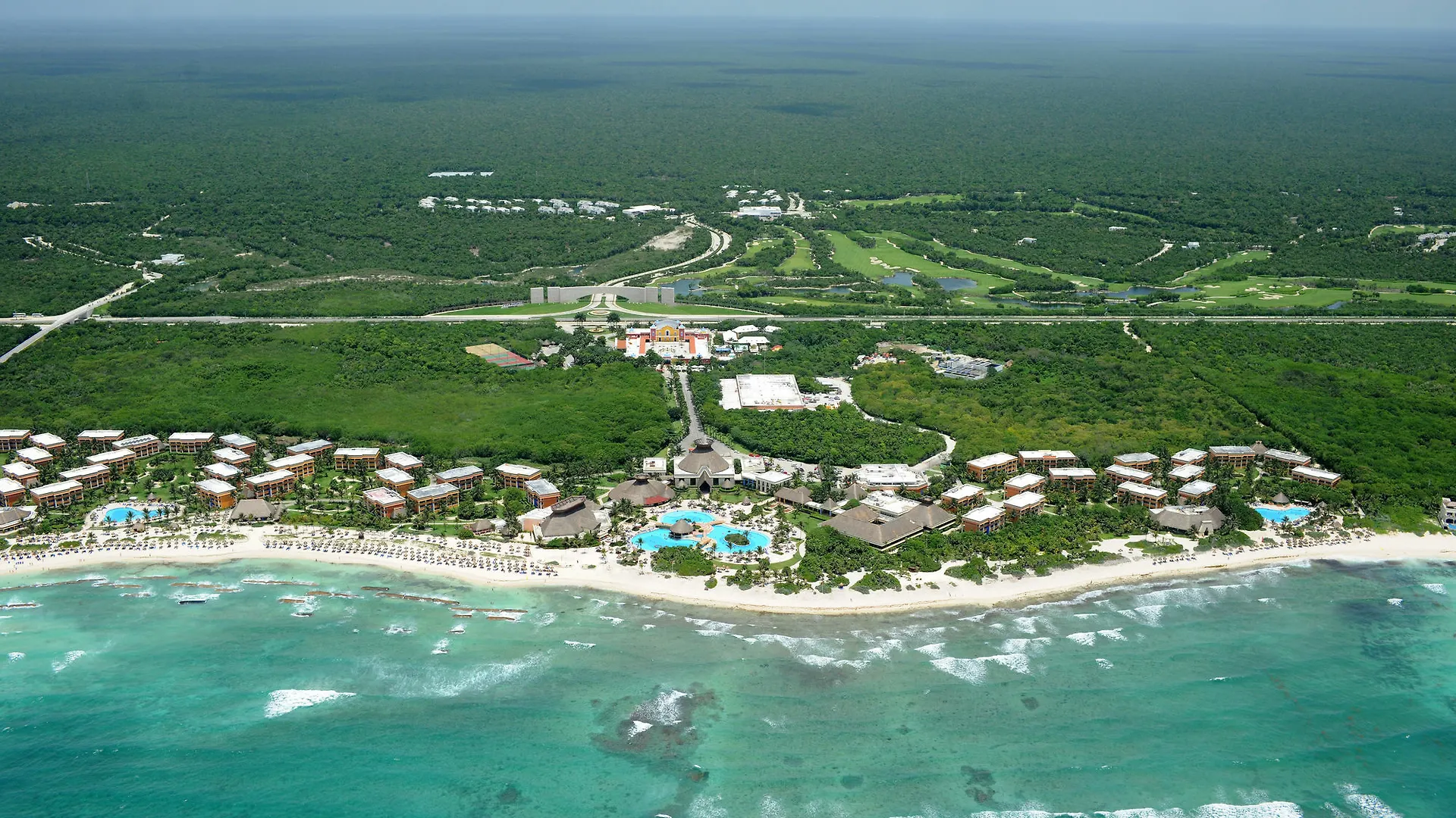 Bahia Principe Vacation Rentals-Green 3-Two-Bedroom Villas أكومال