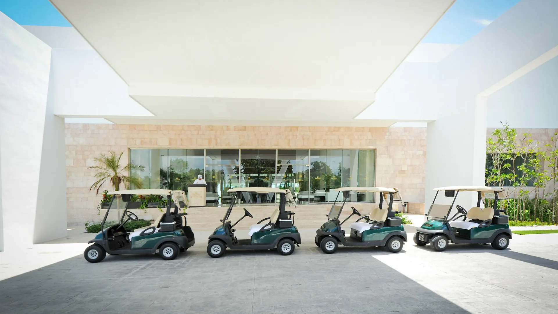 Bahia Principe Vacation Rentals-Green 3-Two-Bedroom Villas أكومال